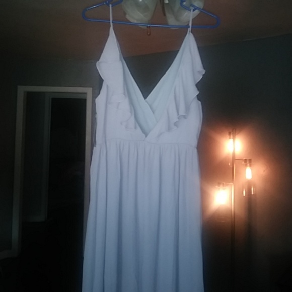 Dress - Picture 2 of 3